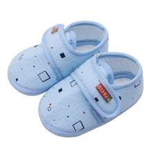 Load image into Gallery viewer, Baby Shoes I Love PaPa&MaMa Letter Printed Soft Bottom Footwear Heart-shaped 0-18M Newborn First walker