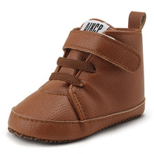 Load image into Gallery viewer, Delebao Pu Leather Hook & Loop Baby Shoes Cotton Sole Infrant Toddler Baby Boy Shoes For 0-18 Months Wholesale First Walkers