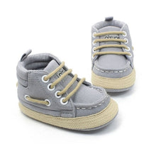Load image into Gallery viewer, Baby Shoes I Love PaPa&MaMa Letter Printed Soft Bottom Footwear Heart-shaped 0-18M Newborn First walker